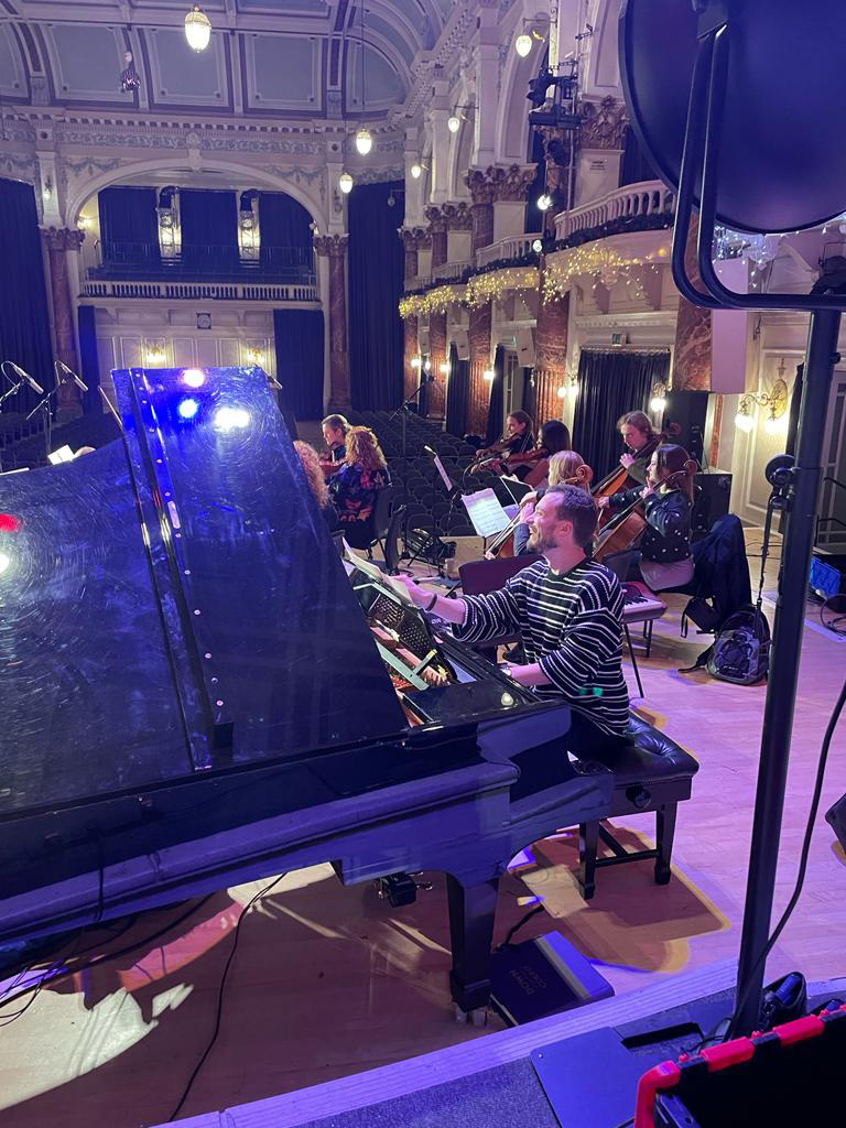 Down for the Count Orchestra on tour - Swing Into Christmas 2023