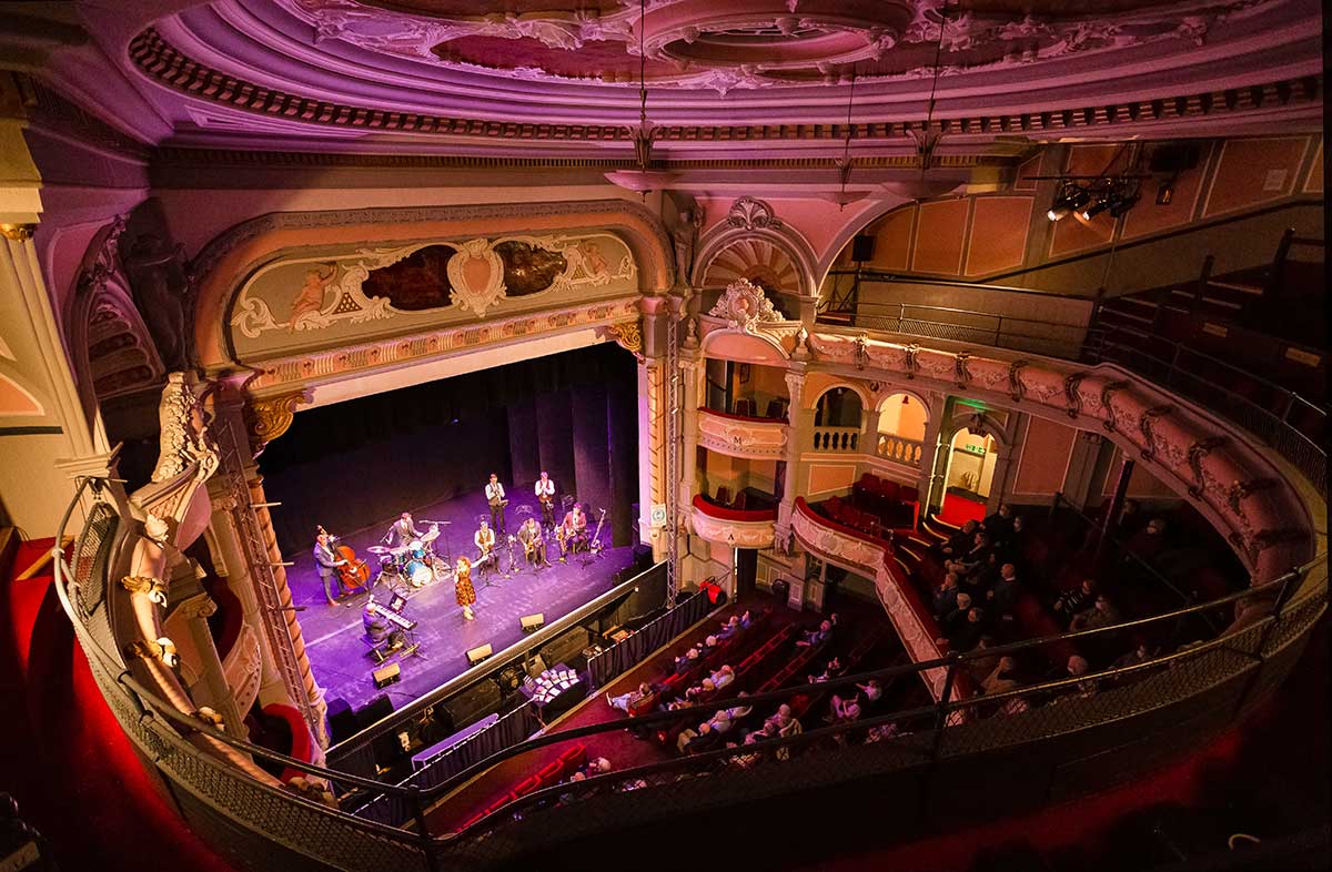 Down for the Count All-Stars performing at The Tivoli Theatre, Aberdeen