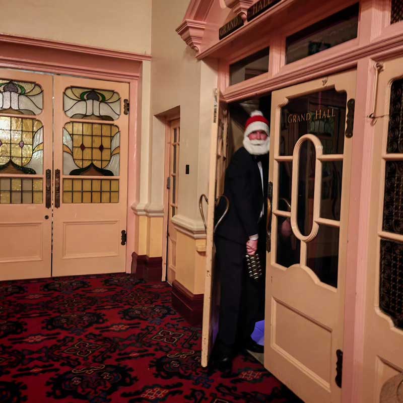 Swing Into Christmas 2025